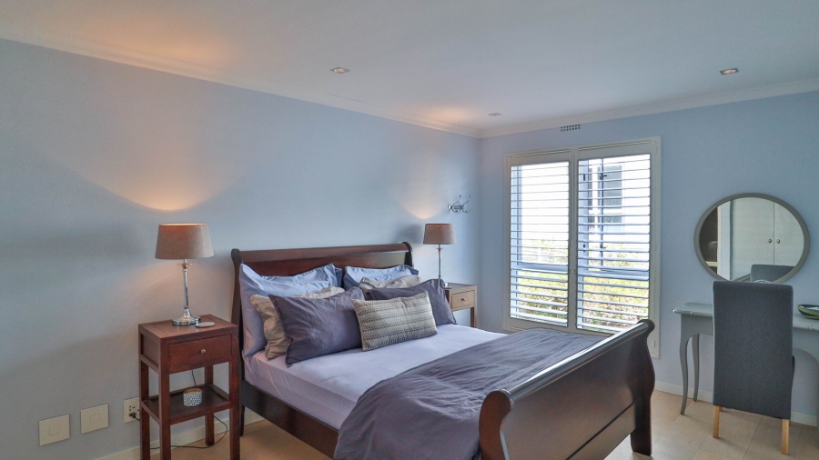 2 Bedroom Property for Sale in Sea Point Western Cape